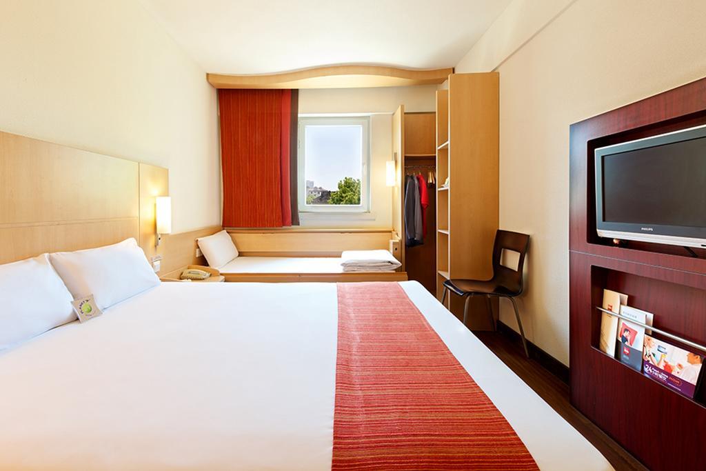 Ibis Ningbo Qianhu Plaza Hotel Eksteriør billede