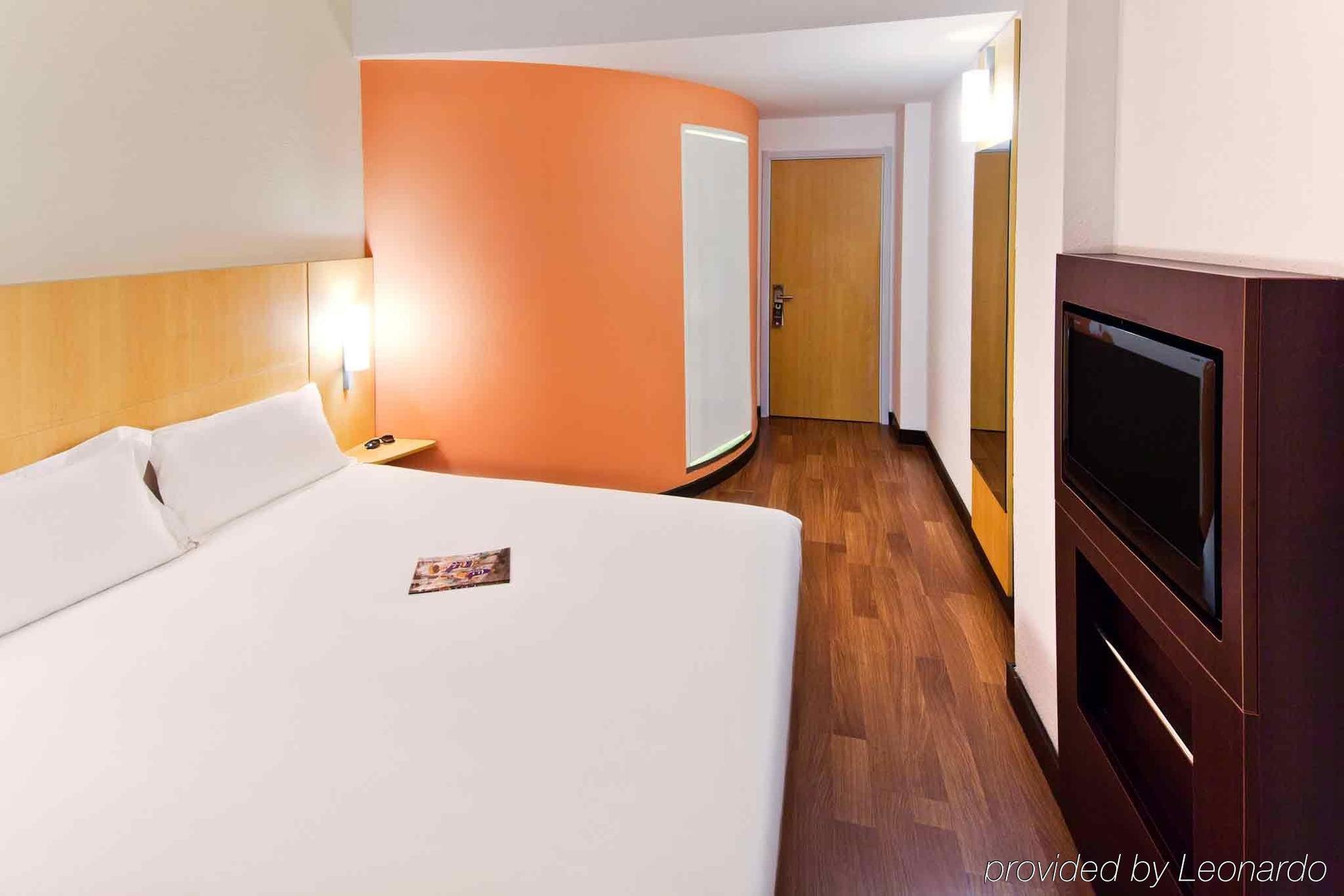 Ibis Ningbo Qianhu Plaza Hotel Eksteriør billede