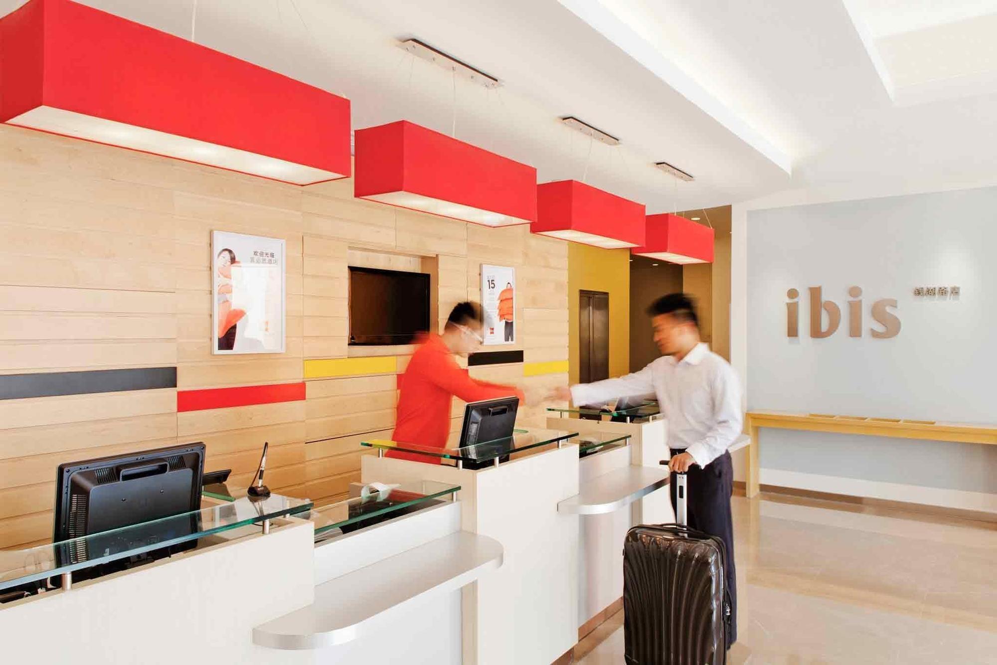 Ibis Ningbo Qianhu Plaza Hotel Eksteriør billede