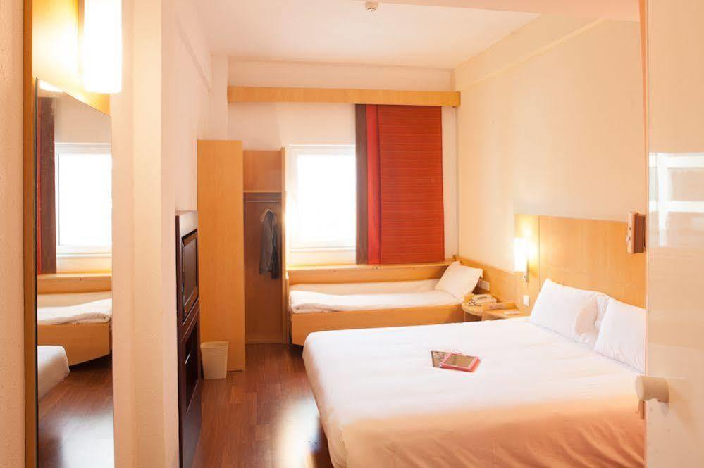 Ibis Ningbo Qianhu Plaza Hotel Eksteriør billede