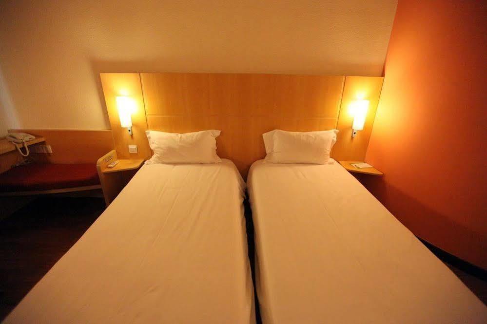 Ibis Ningbo Qianhu Plaza Hotel Eksteriør billede